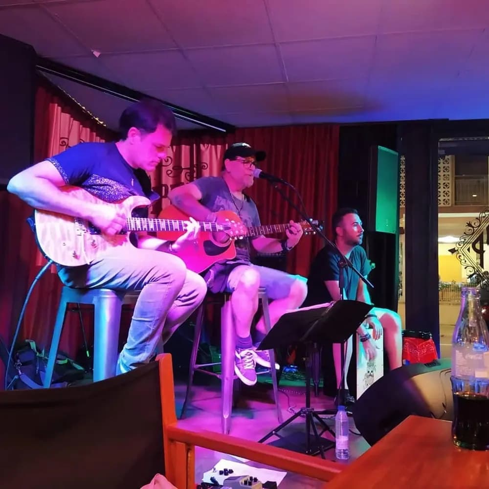 12 Cuerdas Blues Rock