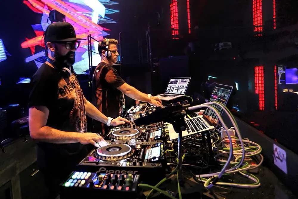Chus y Ceballos