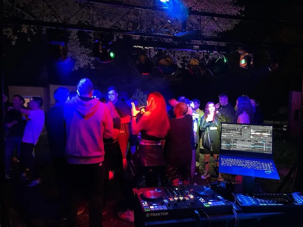 Discomóvil Project X