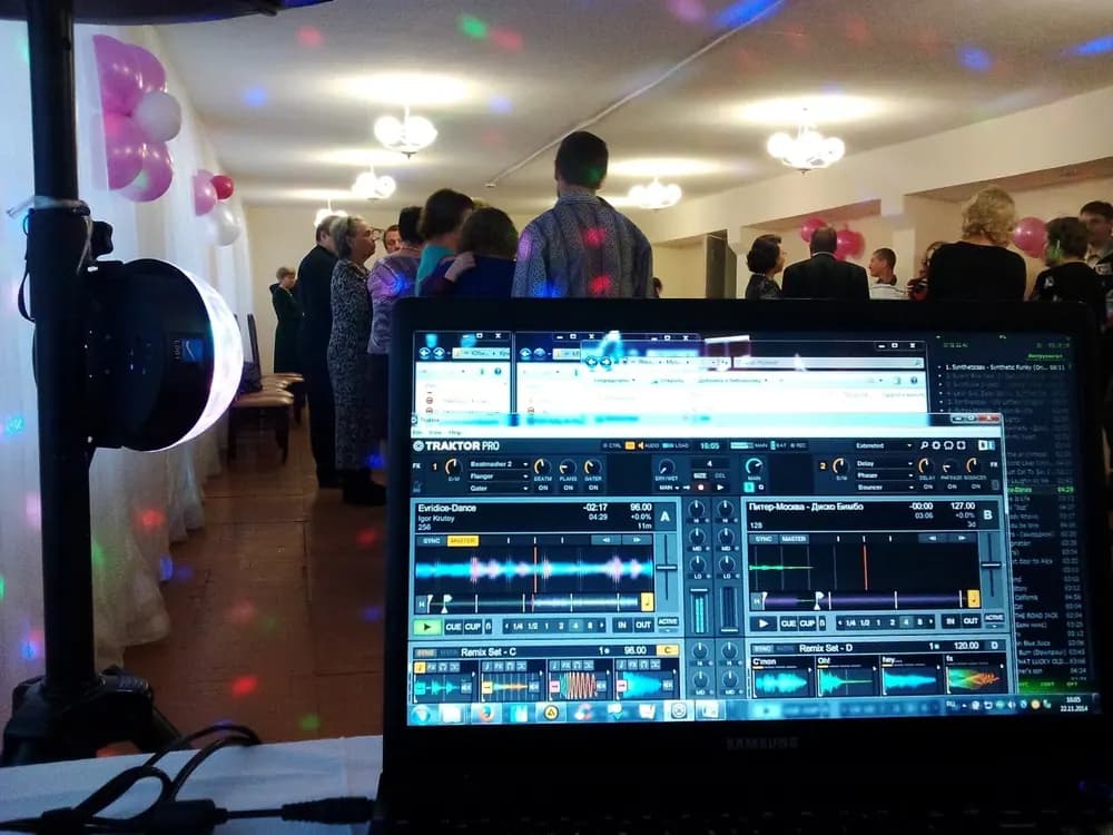 Discoteca Móvil Tony Zamora