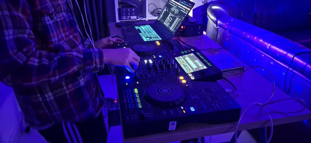 DJ Tiano
