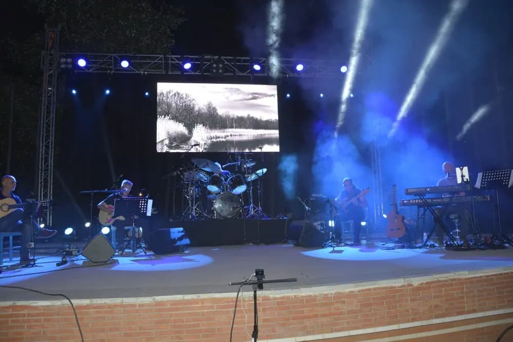 Dunas Banda Tributo a Triana