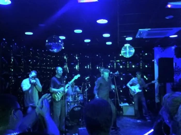 Estereococo Groove Connection