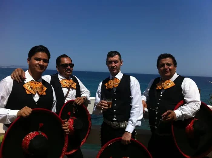 Mariachi Volver