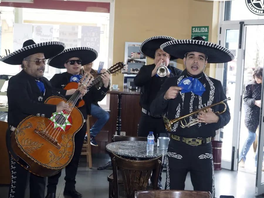 Mariachis del Pacífico