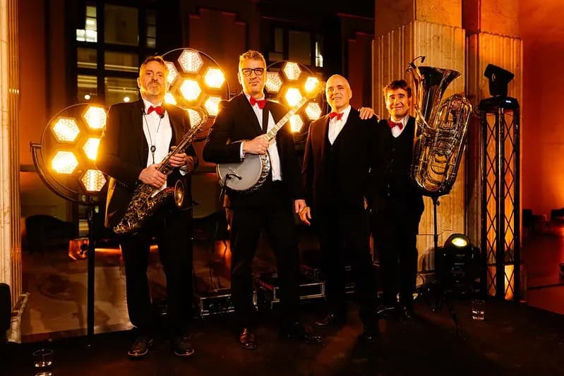 Red Hot Swing