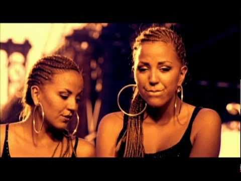 K-Narias - No te vistas que no va