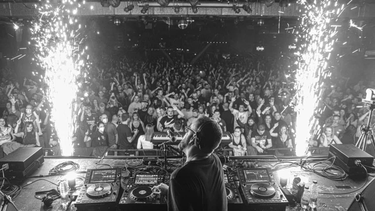 DJ Neil