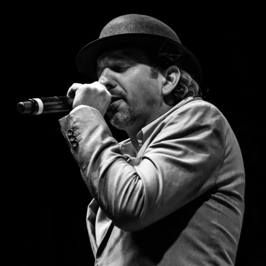 La Penúltima Tributo a Sabina